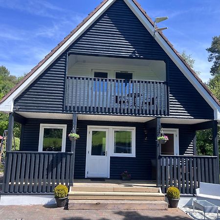Cosy Lakeside Chalet With Option To Add Private Hot Tub Duneena Esterno foto