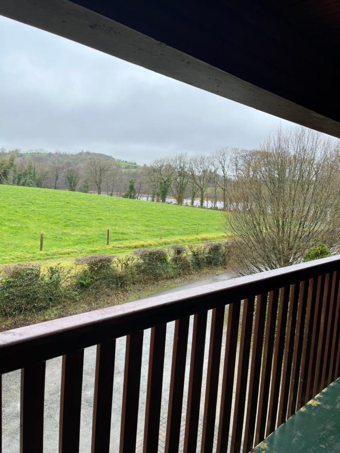 Cosy Lakeside Chalet With Option To Add Private Hot Tub Duneena Esterno foto